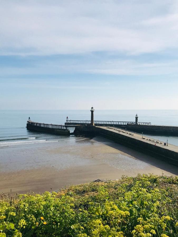 Low Tide Whitby Zewnętrze zdjęcie